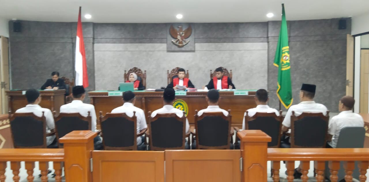 Delapan Terdakwa Pengeroyok Wartawan Belitung Diancam Hukuman Penjara 5,6 Tahun Penjara