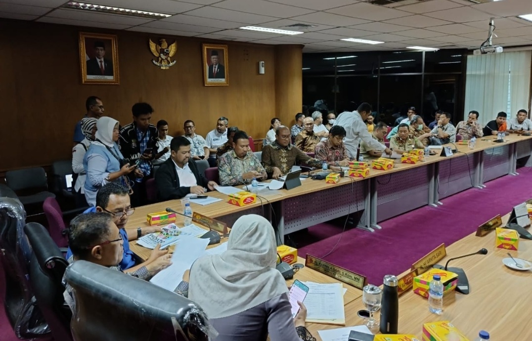 PHR RDP dengan Komisi V DPRD Riau, Edwil Suzandi: Mitra Kerja yang Lalai Bisa Masuk Daftar Hitam