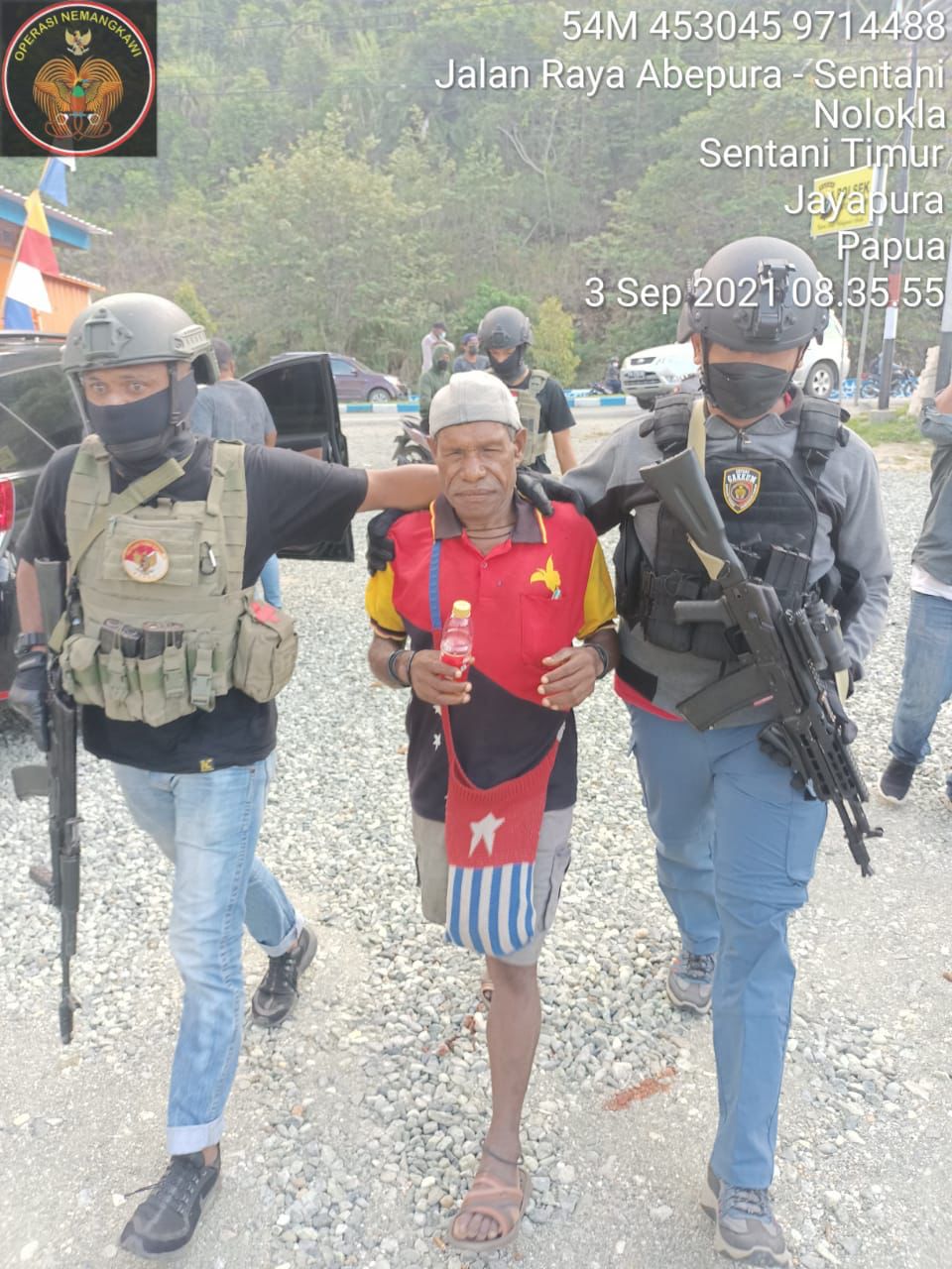 Tangkap Kelompok Kriminal Bersenjata,  Satgas Nemangkawi Sita 3 Pucuk Senpi M16
