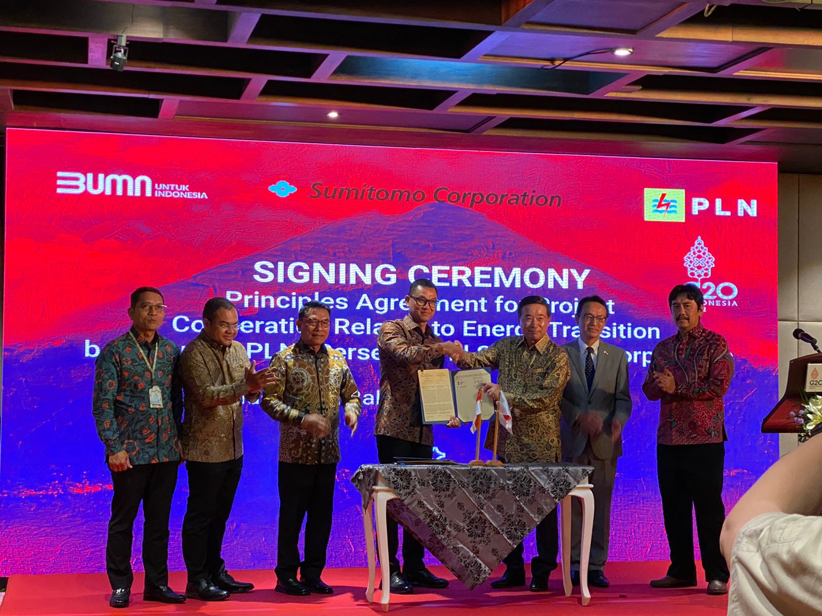 Investasi Jumbo, PLTA Kayan Cascade Bakal Jadi Warisan Jokowi untuk Energi Bersih