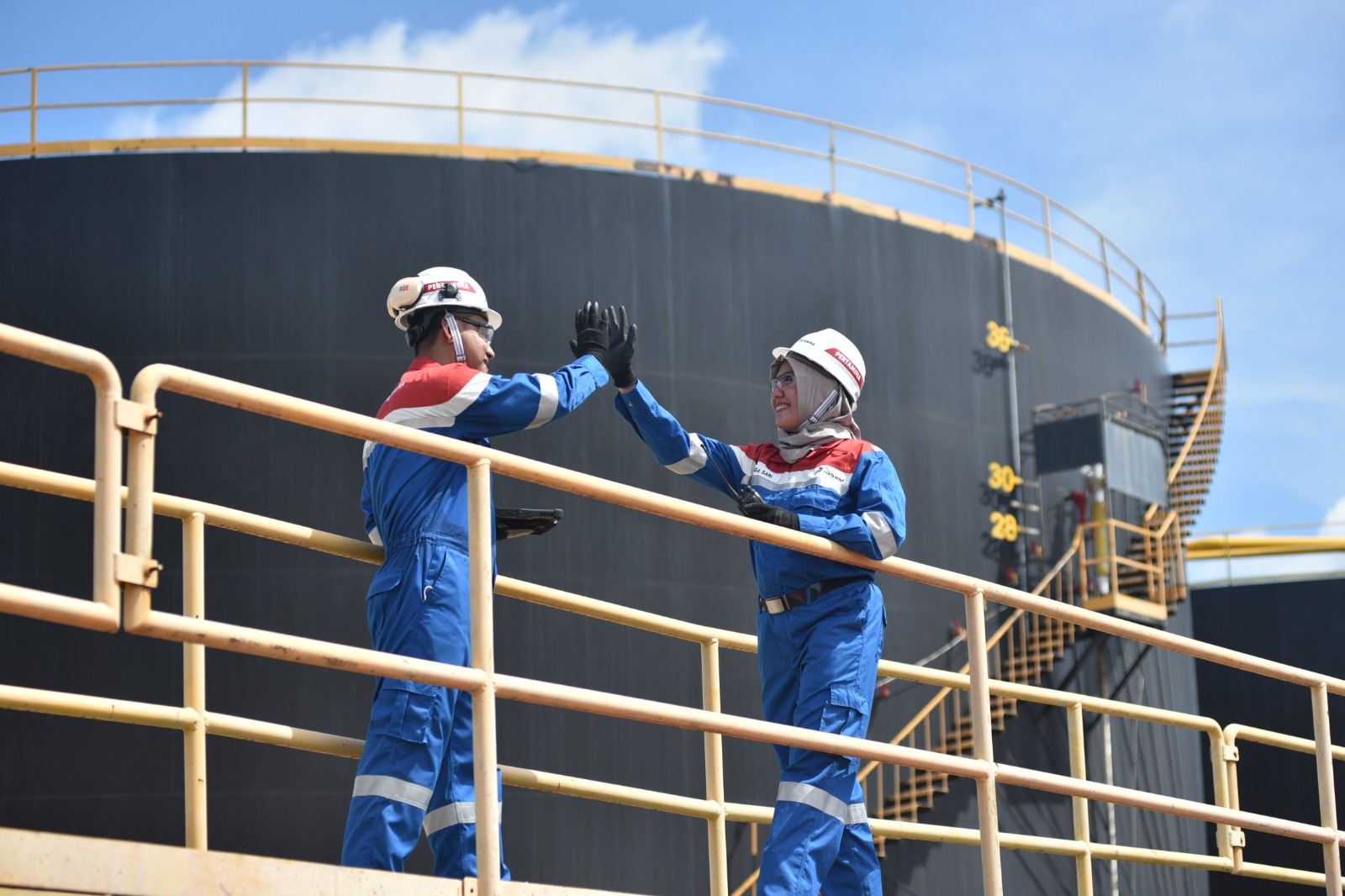 Dedikasi Pekerja PHR yang Setia Menjaga Energi di Hari Kemenangan