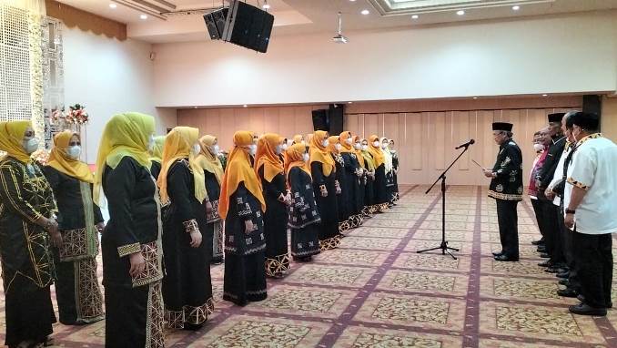 Ikatan Mondek-Mondek Kuansing Pekanbaru Bertabur Profesor dan Doktor