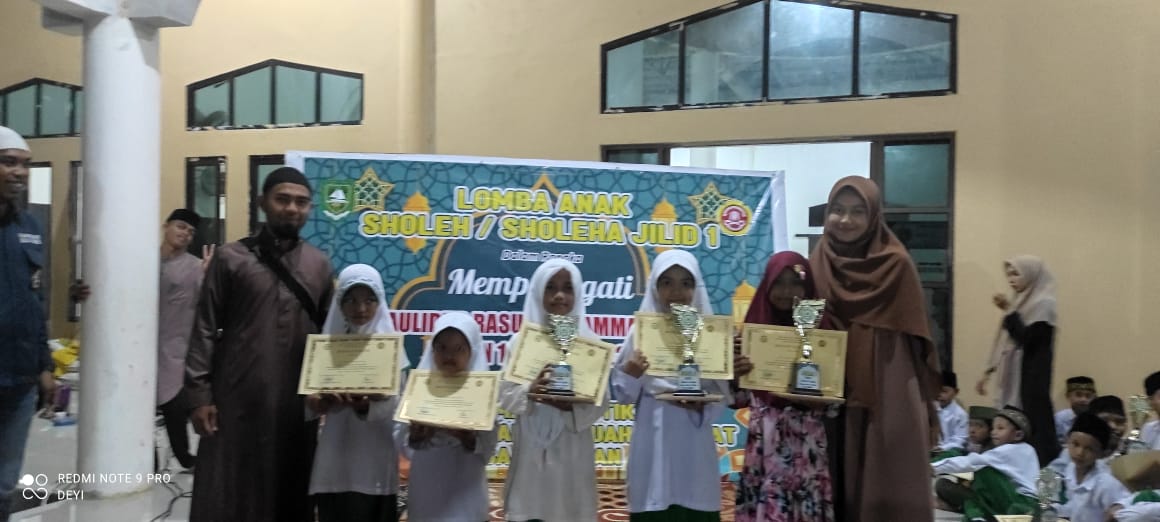 Remaja Masjid Istiqmal Dan Karang Taruna Desa Tameran Galar Fetival Anak Soleh