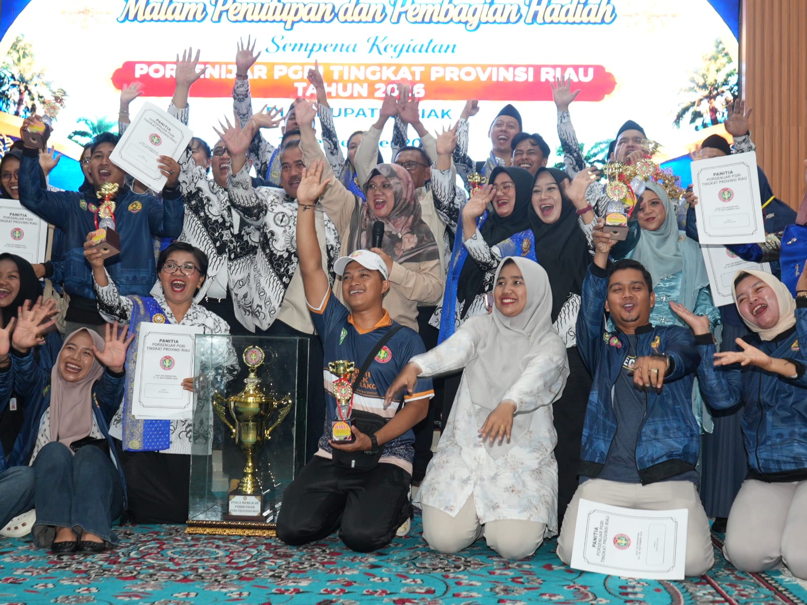 Juara Umum PORSENIJAR Riau 2026, Kontingen PGRI Siak Borong 7 Medali Emas