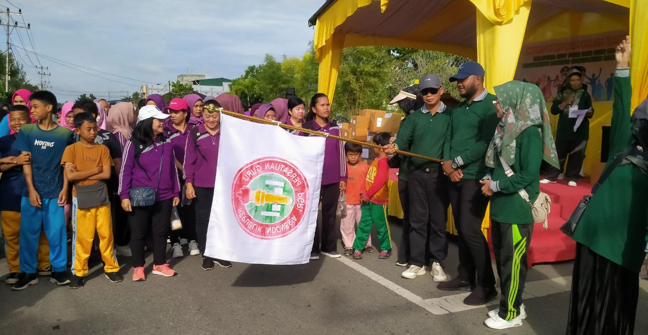 HUT PGRI ke-78, Disdik Rohil Bersama PGRI Bangko Gelar Senam Sehat dan Jalan Santai