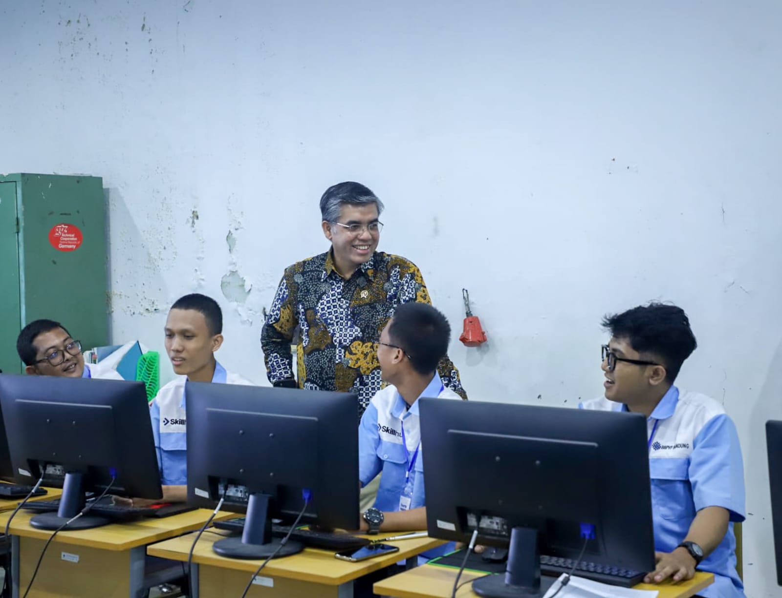 Agar Lulusan Siap Masuk Dunia Kerja, Kemnaker Rancang Program Pelatihan Vokasi Nasional