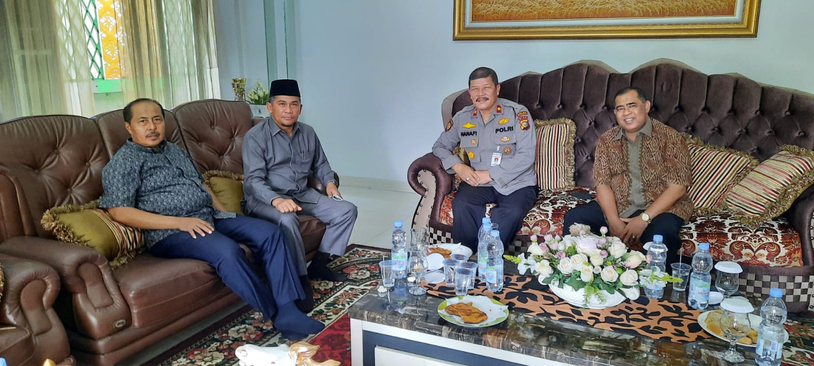 Bersilaturahmi dengan Pengurus IKLA Riau, Ini Pesan Ketua DPRD Agam