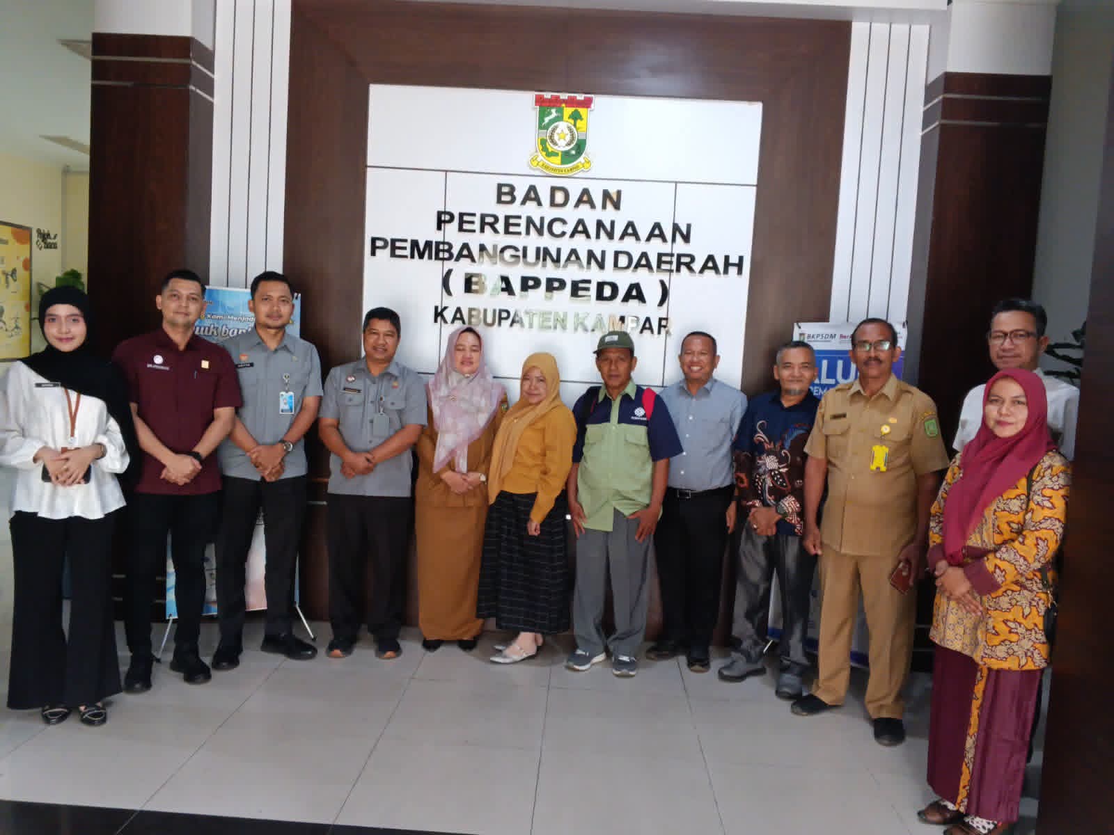 Kanwil Kemenkum Riau Dorong Pengembangan Nanas Kualu Kampar Menuju Indikasi Geografis