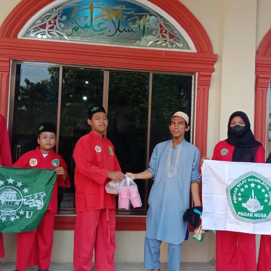 Pagar Nusa Gasmi Duri Bagikan 300 Takjil ke Masyarakat