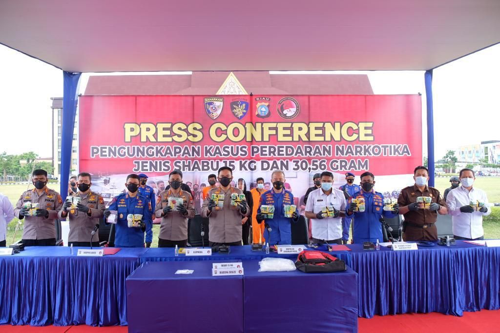 Kapal Korpolairud Baharkam Polri BKO Polda Riau Tangkap Pelaku 15 Kg Narkoba di Dumai