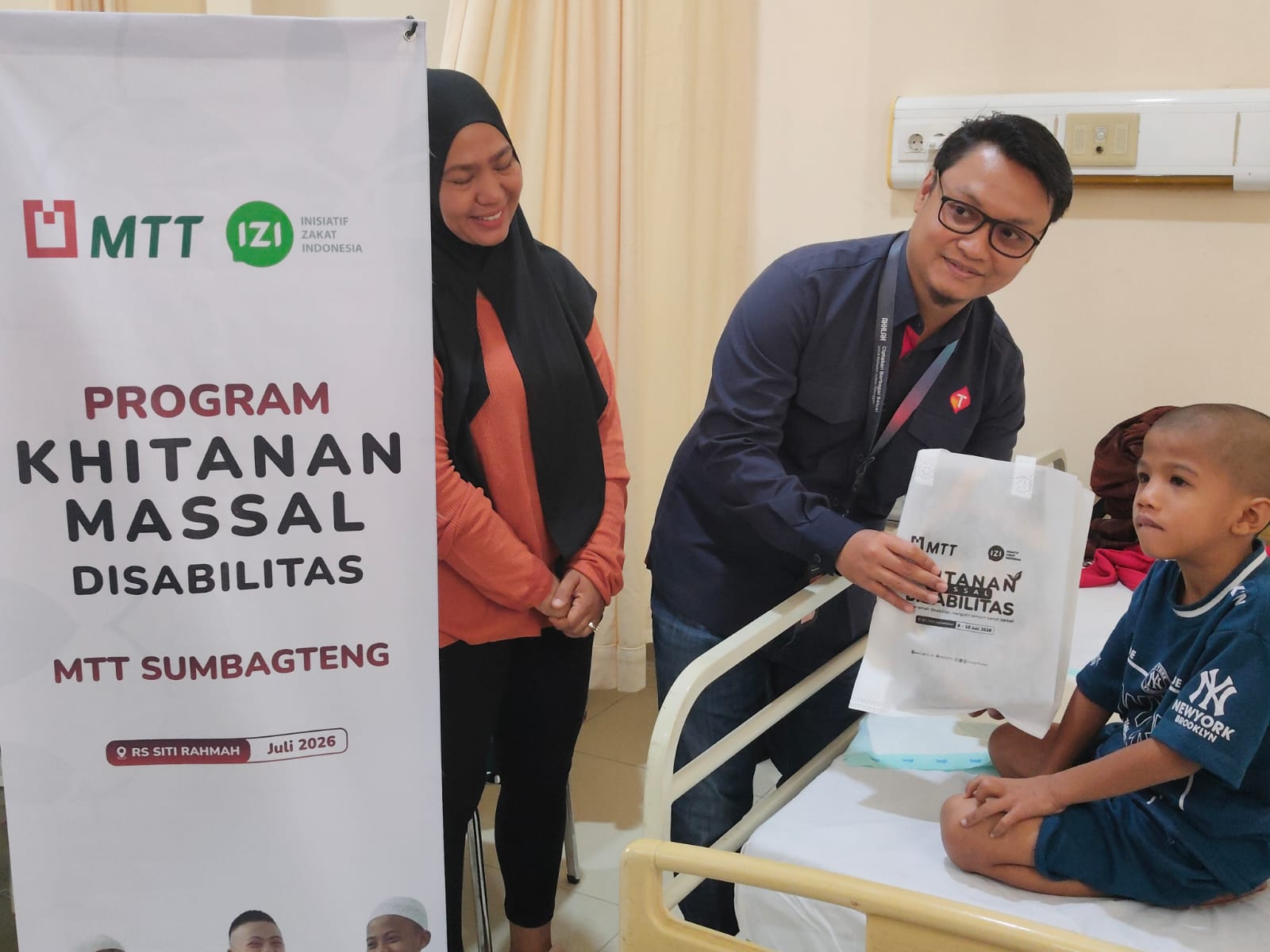 IZI Sumbar dan MTT Sumbagteng Bersinergi Gelar Khitan Massal Disabilitas