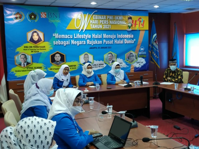 lKWI Gelar Webinar Memacu Indonesia Jadi Pusat Halal Dunia