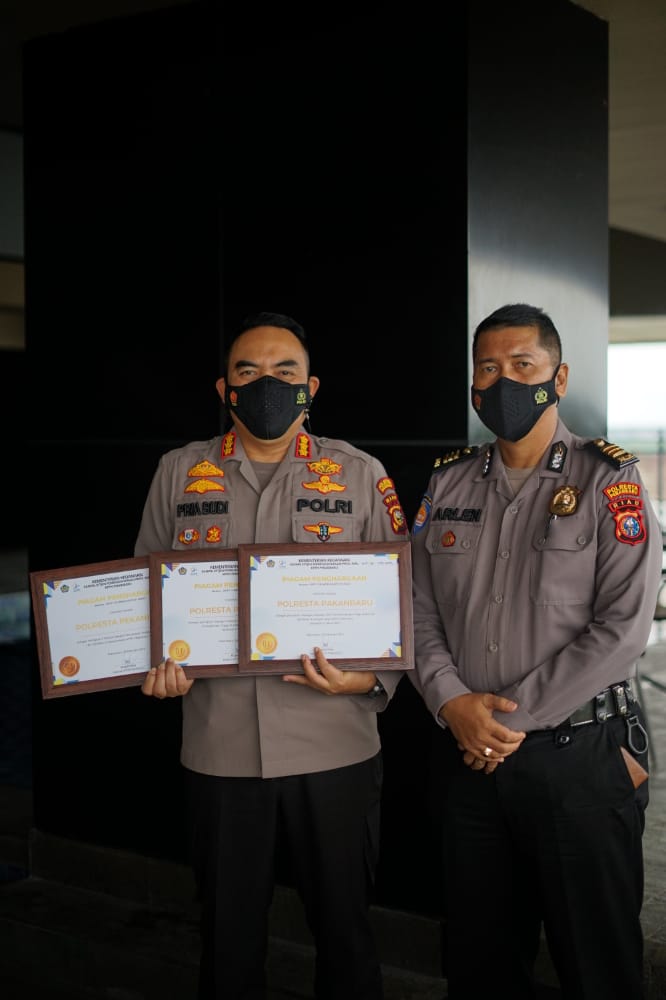 Polresta Pekanbaru Raih Penghargaan Evaluasi Dan Apresiasi Kinerja Pelaksana Anggaran Tahun 2021