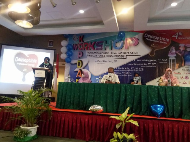 Workshop Wirausaha dan Kopdar DCC, Desi: Media Komunikasi bagi Pengusaha Pemula